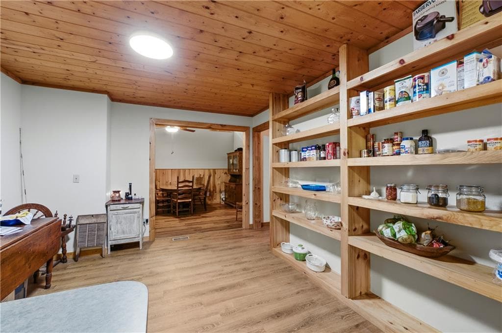3 bedroom, 3 bathroom, 2,460 sq ft single family residence for sale at 215 DunnMill Creek Road, Blue Ridge, GA 30513 — photo 8