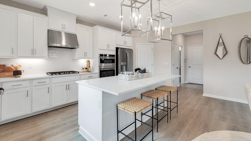 5 bedroom, 5 bathroom, 3,067 sq ft single family residence under contract at 8675 Chesford Grove, Ball Ground, GA 30107 — photo 9