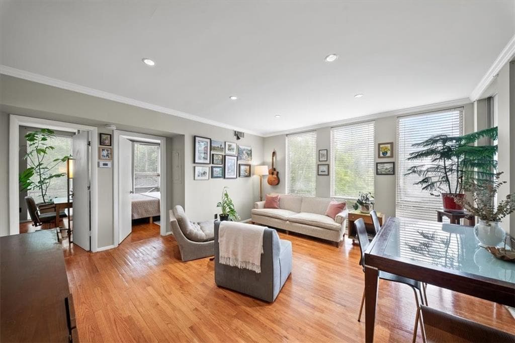 2 bedroom, 1 bathroom, 672 sq ft condominium for sale at 287 14th Street 7, Atlanta, GA 30318