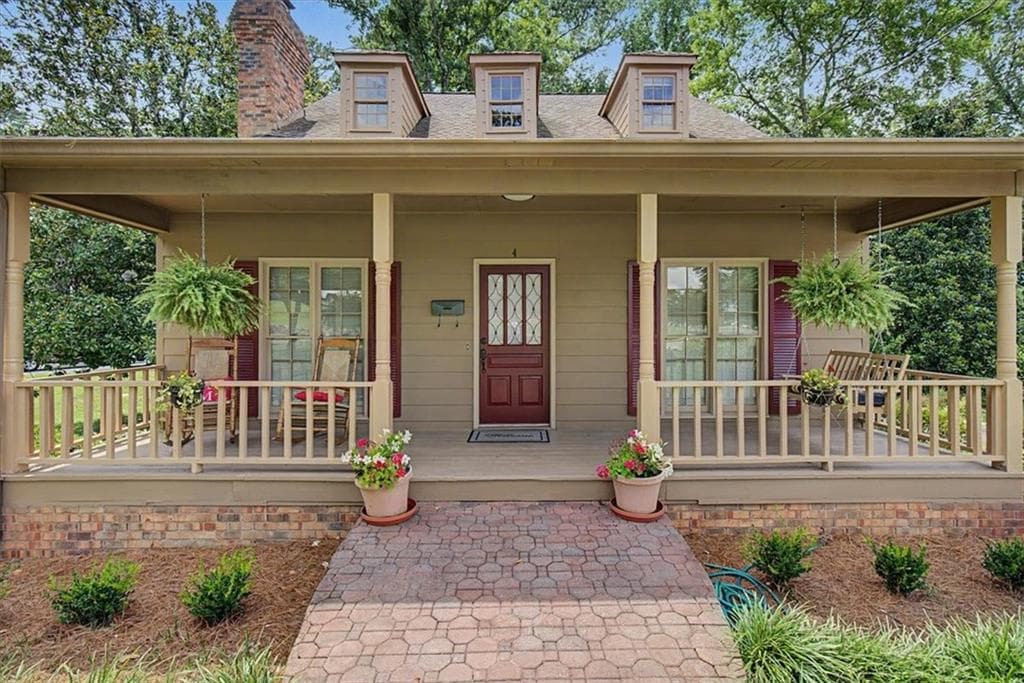 4 bedroom, 2 bathroom, 2,157 sq ft single family residence for sale at 4 Sherwood Road, Rome, GA 30165 — photo 2