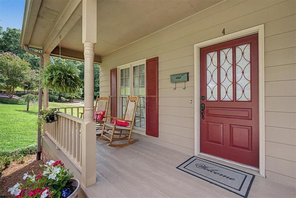 4 bedroom, 2 bathroom, 2,157 sq ft single family residence for sale at 4 Sherwood Road, Rome, GA 30165 — photo 3