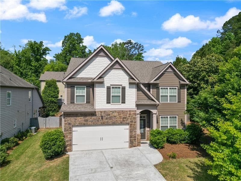 5 bedroom, 4 bathroom, 3,048 sq ft single family residence for rent at 2080 Redbarn Court, Cumming, GA 30040 for $3,000 a month — photo 2