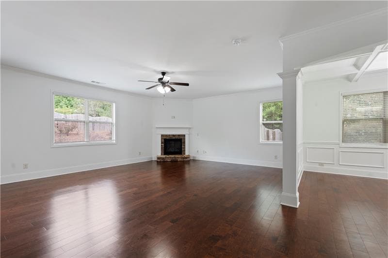 5 bedroom, 4 bathroom, 3,048 sq ft single family residence for rent at 2080 Redbarn Court, Cumming, GA 30040 for $3,000 a month — photo 9