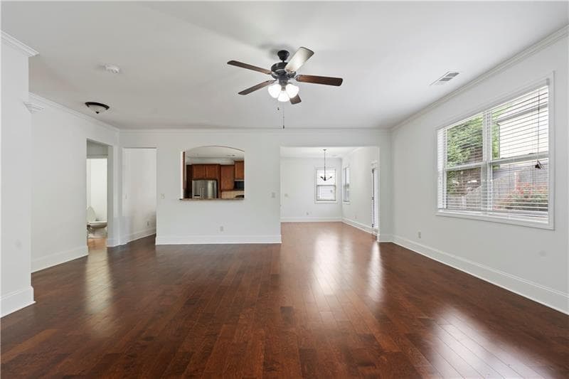 5 bedroom, 4 bathroom, 3,048 sq ft single family residence for rent at 2080 Redbarn Court, Cumming, GA 30040 for $3,000 a month — photo 10