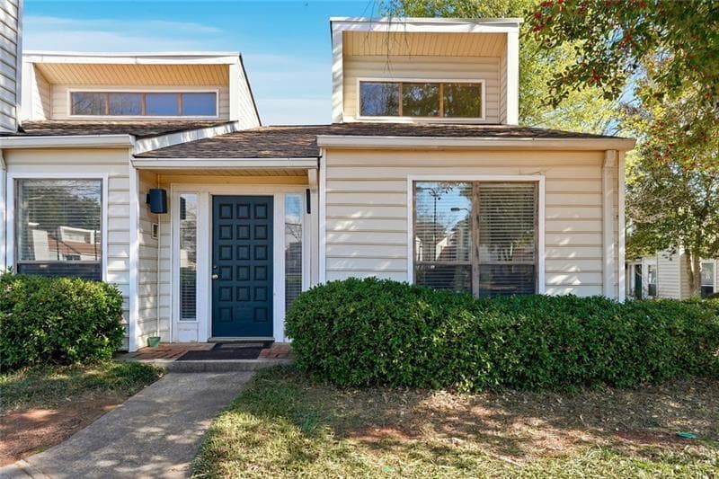 3 bedroom, 2 bathroom, 1,488 sq ft condominium for rent at 813 Serramonte Drive, Marietta, GA 30068 for $2,200 a month — photo 1 of 14