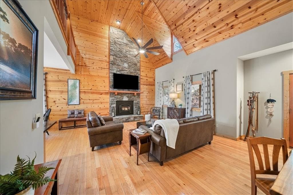4 bedroom, 4 bathroom, 3,208 sq ft single family residence for sale at 411 Gunite Circle, Ellijay, GA 30540 — photo 8