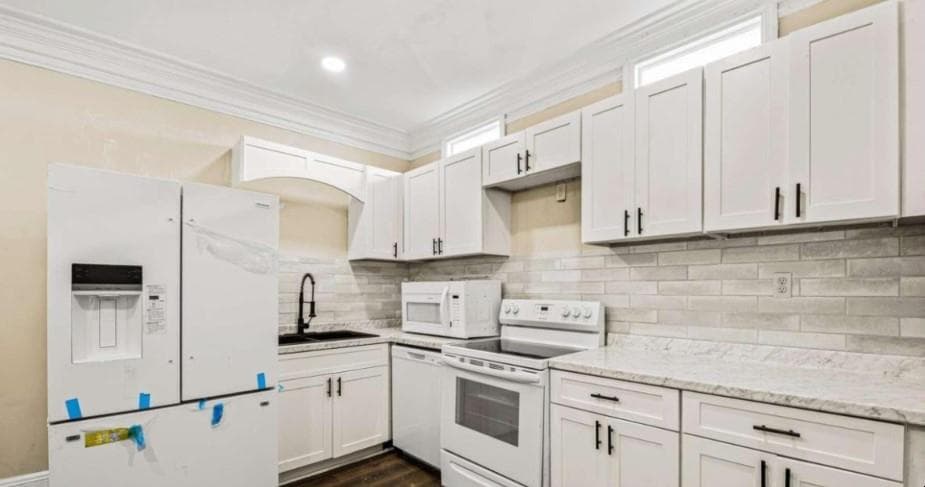 4 bedroom, 2 bathroom single family residence for rent at 684 S Elizabeth Place, Atlanta, GA 30318 for $2,199 a month — photo 6