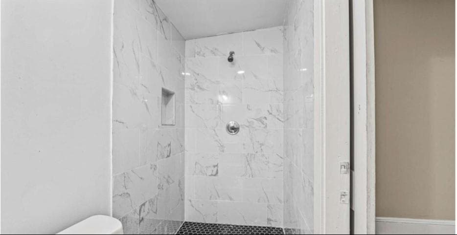 4 bedroom, 2 bathroom single family residence for rent at 684 S Elizabeth Place, Atlanta, GA 30318 for $2,199 a month — photo 9