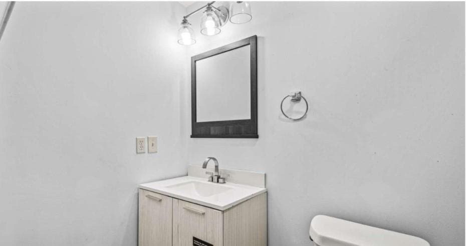 4 bedroom, 2 bathroom single family residence for rent at 684 S Elizabeth Place, Atlanta, GA 30318 for $2,199 a month — photo 10