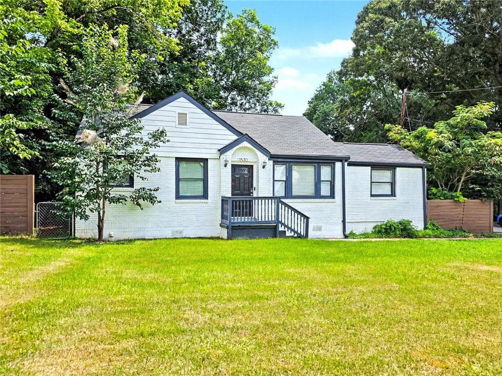 3 bedroom, 2 bathroom, 1,274 sq ft single family residence for sale at 1530 Columbia Drive, Decatur, GA 30032 — photo 2