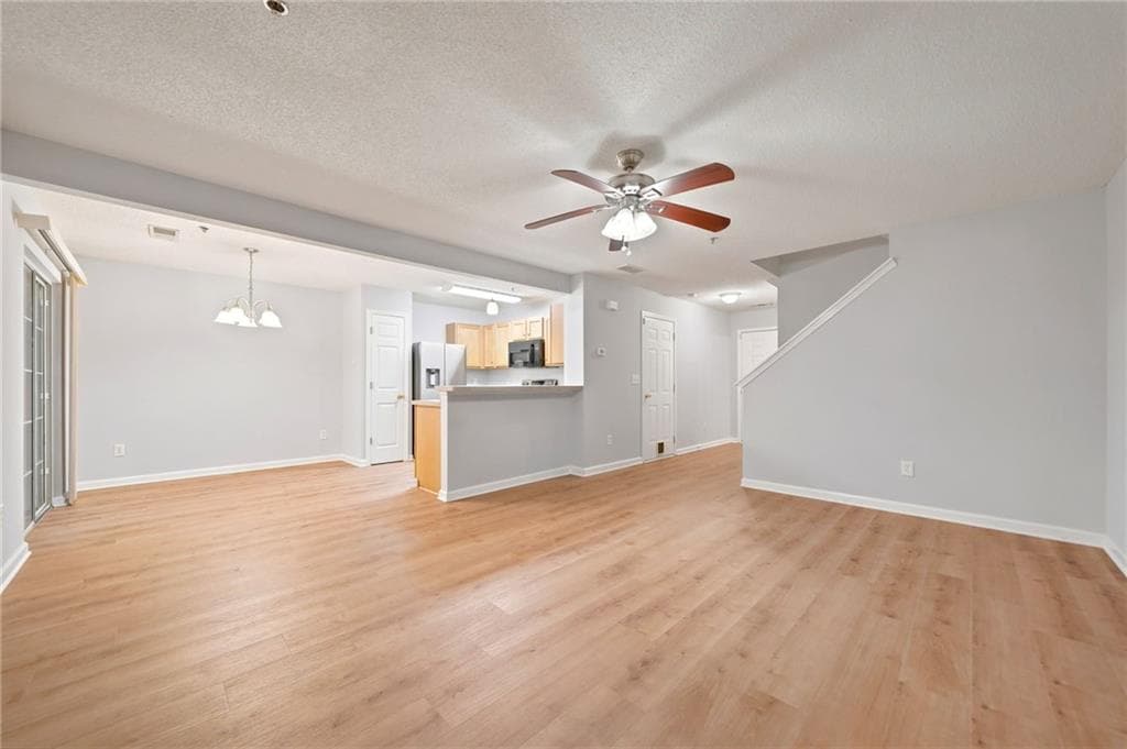 2 bedroom, 3 bathroom, 1,381 sq ft townhouse under contract at 314 Cottonwood Creek Circle, Canton, GA 30114 — photo 7