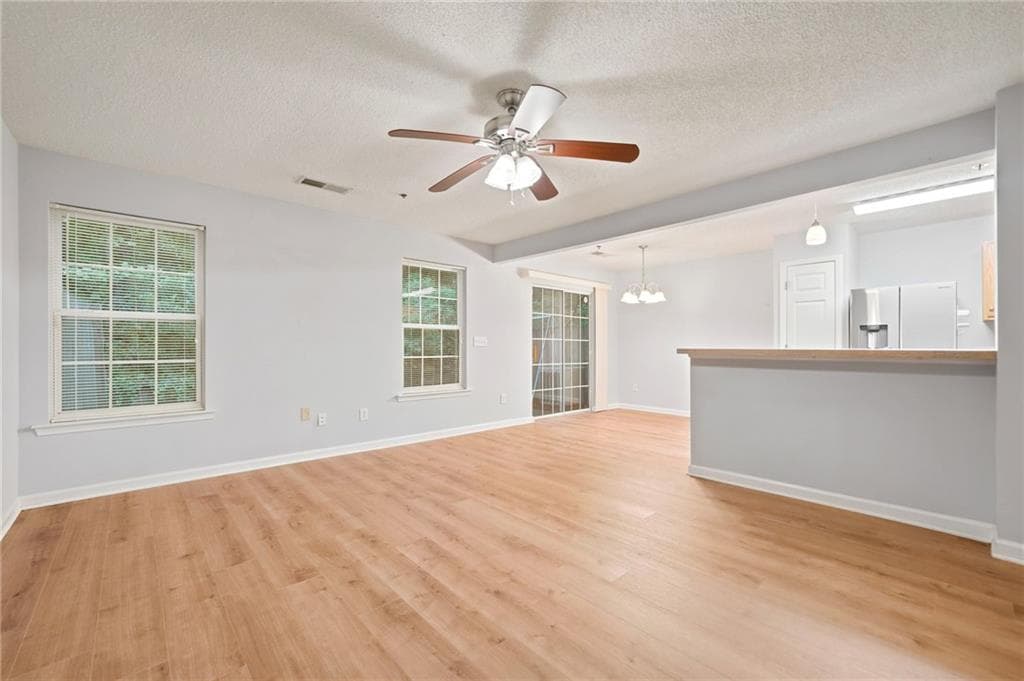 2 bedroom, 3 bathroom, 1,381 sq ft townhouse under contract at 314 Cottonwood Creek Circle, Canton, GA 30114 — photo 8