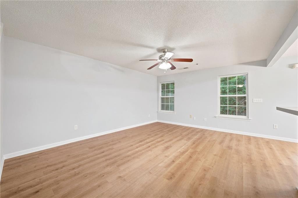 2 bedroom, 3 bathroom, 1,381 sq ft townhouse under contract at 314 Cottonwood Creek Circle, Canton, GA 30114 — photo 10