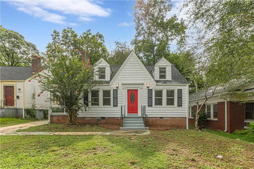3 bedroom, 2 bathroom, 1,653 sq ft single family residence for sale at 1553 Sylvan Road, Atlanta, GA 30310 — photo 3