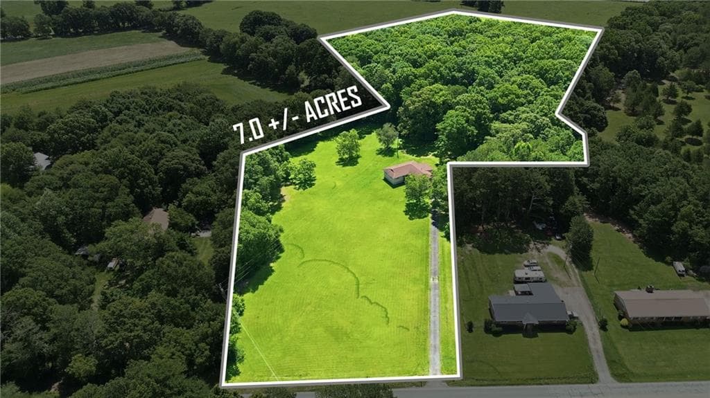 4 bedroom, 2 bathroom, 2,060 sq ft single family residence sold at 1968 Highway 211, Statham, GA 30666