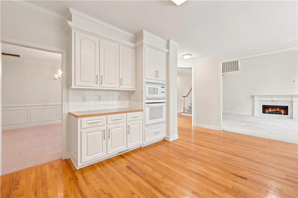 4 bedroom, 4 bathroom, 4,870 sq ft single family residence under contract at 2160 Turtle Creek Way, Lawrenceville, GA 30043 — photo 6