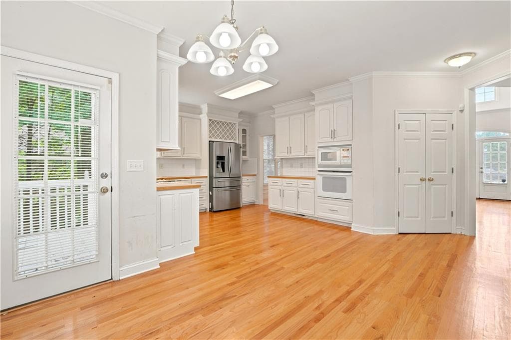 4 bedroom, 4 bathroom, 4,870 sq ft single family residence under contract at 2160 Turtle Creek Way, Lawrenceville, GA 30043 — photo 10