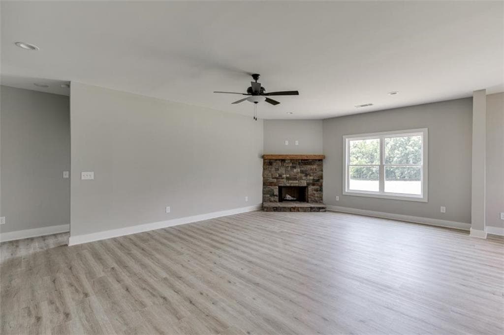 4 bedroom, 3 bathroom, 2,469 sq ft single family residence under contract at 155 Creek Stone Drive, Hartwell, GA 30643 — photo 7
