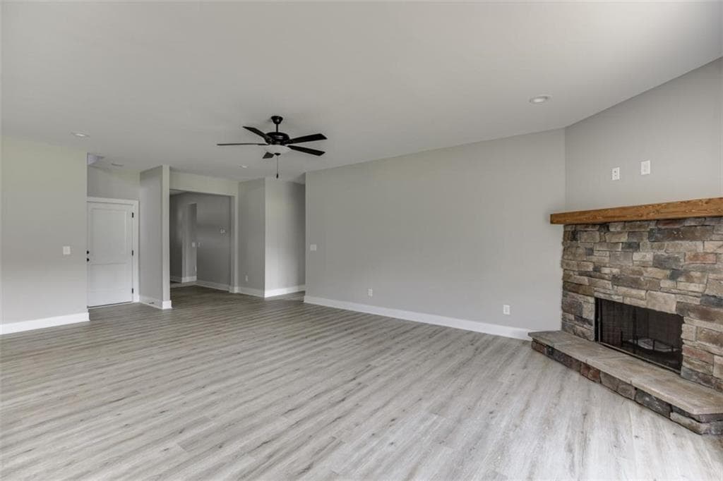 4 bedroom, 3 bathroom, 2,469 sq ft single family residence under contract at 155 Creek Stone Drive, Hartwell, GA 30643 — photo 8