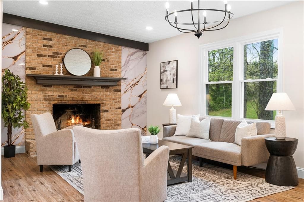 4 bedroom, 3 bathroom, 1,984 sq ft single family residence for sale at 1597 Sprayberry Drive, Marietta, GA 30066 — photo 2