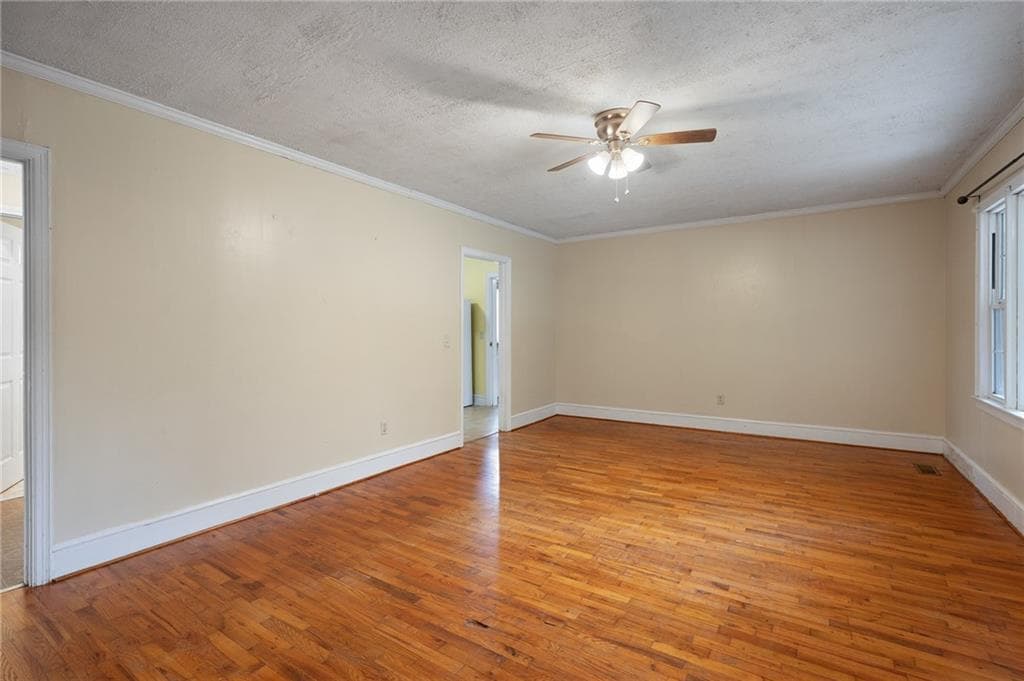 2 bedroom, 1 bathroom, 1,110 sq ft single family residence for sale at 2480 Highway 411, Fairmount, GA 30139 — photo 4