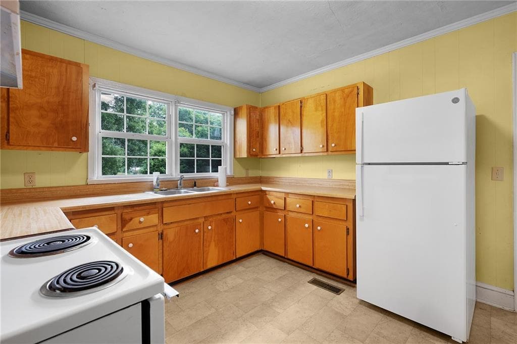 2 bedroom, 1 bathroom, 1,110 sq ft single family residence for sale at 2480 Highway 411, Fairmount, GA 30139 — photo 9