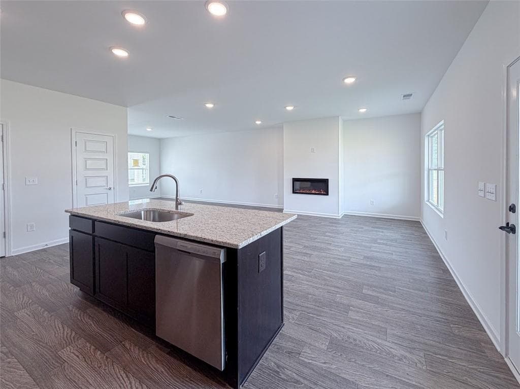 5 bedroom, 3 bathroom, 2,228 sq ft single family residence for sale at 142 Lavender Circle, Calhoun, GA 30701 — photo 9