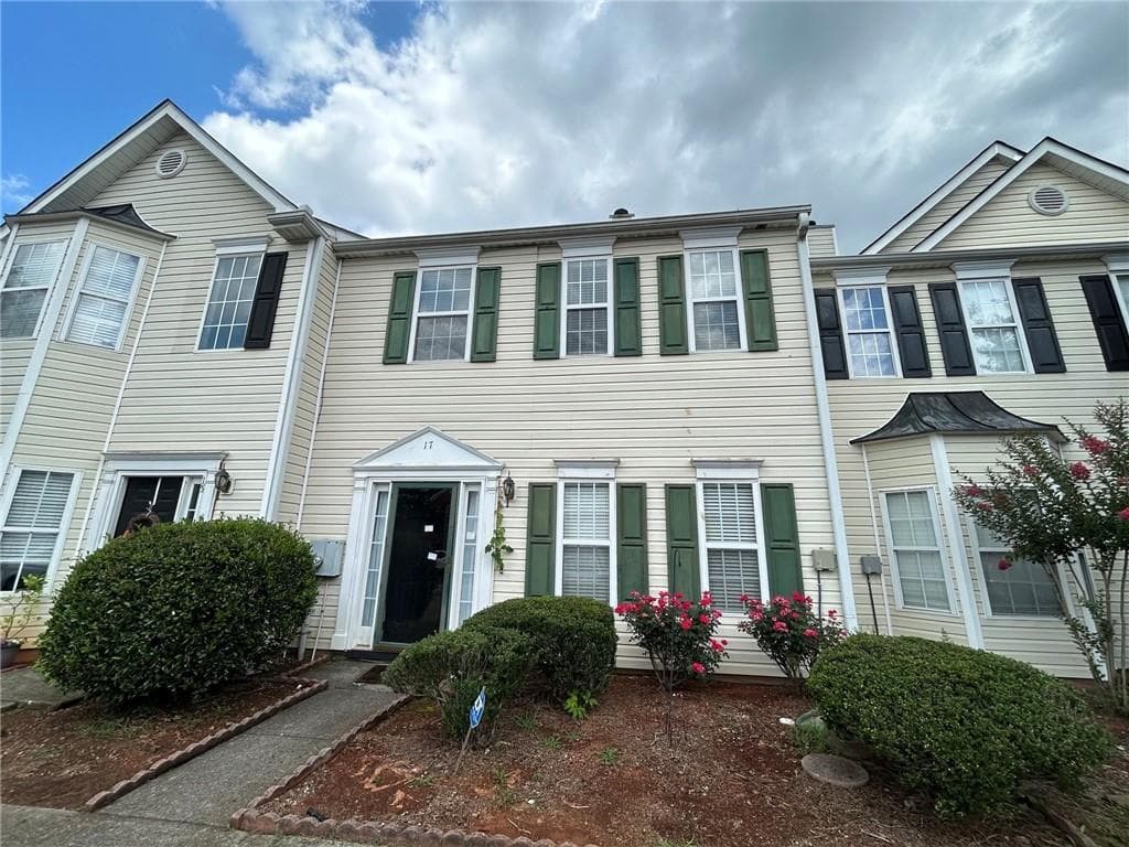 2 bedroom, 3 bathroom, 1,552 sq ft townhouse under contract at 17 Haley Place, Cartersville, GA 30121
