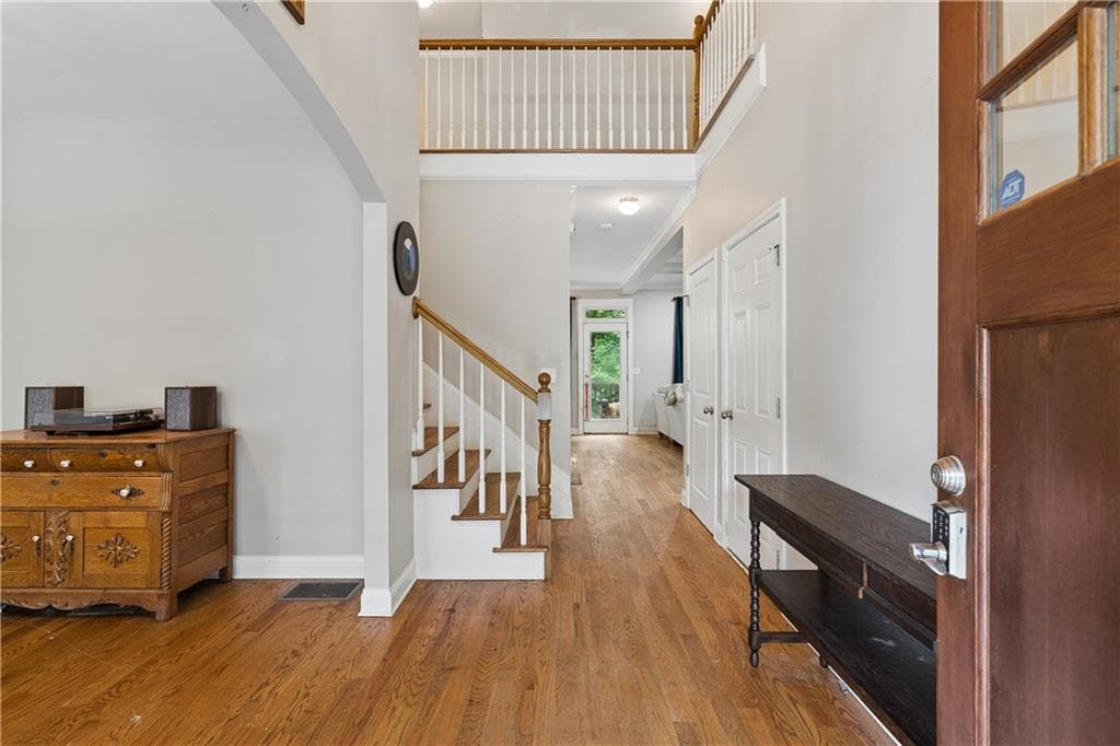 4 bedroom, 3 bathroom, 2,908 sq ft single family residence under contract at 3085 Silver Hill Terrace, Atlanta, GA 30316 — photo 3