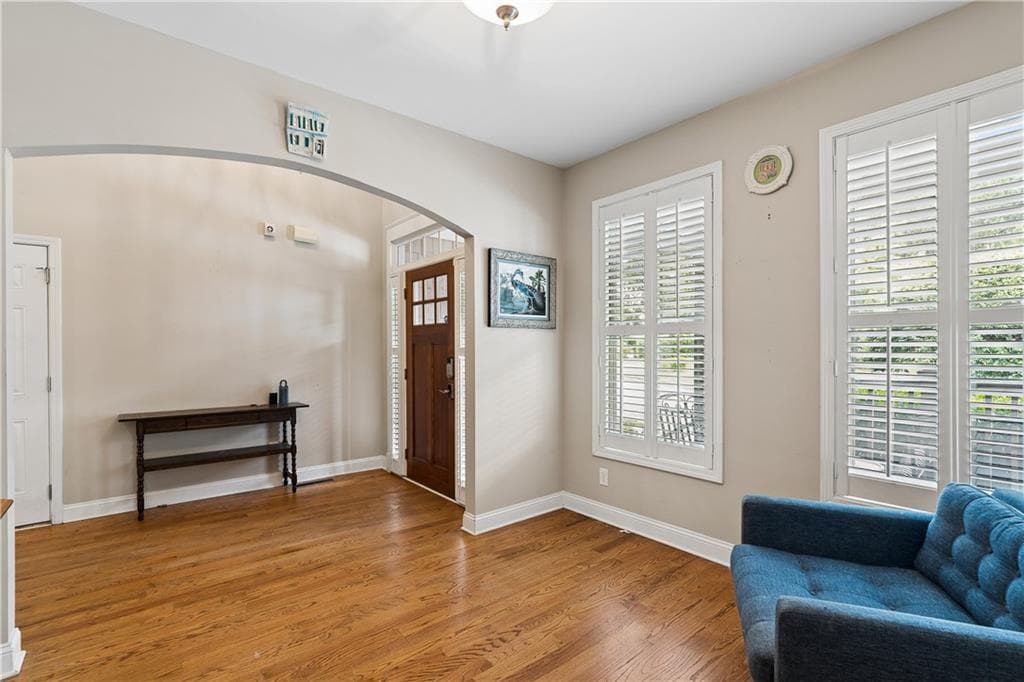 4 bedroom, 3 bathroom, 2,908 sq ft single family residence under contract at 3085 Silver Hill Terrace, Atlanta, GA 30316 — photo 4