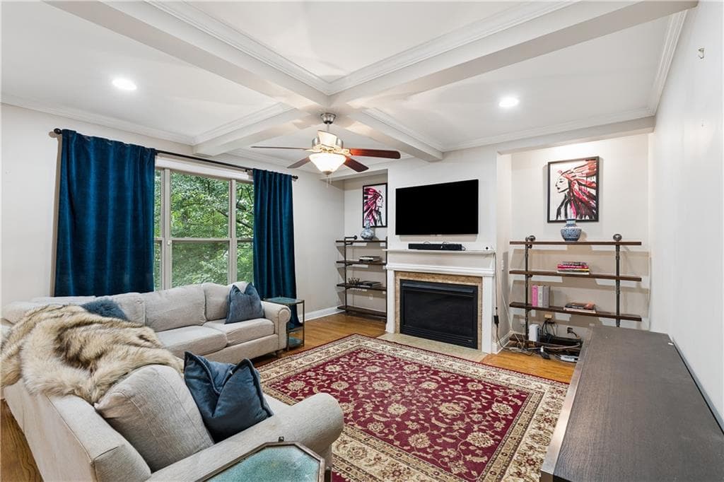 4 bedroom, 3 bathroom, 2,908 sq ft single family residence under contract at 3085 Silver Hill Terrace, Atlanta, GA 30316 — photo 7