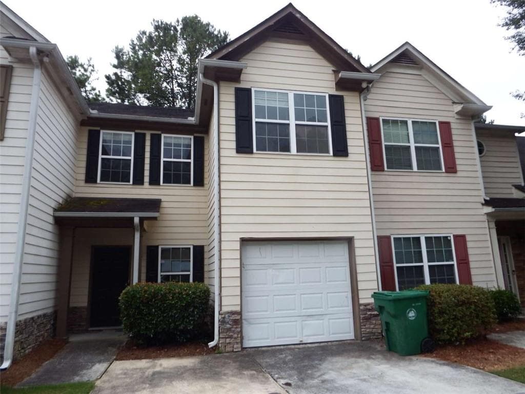 3 bedroom, 3 bathroom, 2,816 sq ft townhouse under contract at 1540 Rogers Preserve Road, Lithonia, GA 30058 — photo 2
