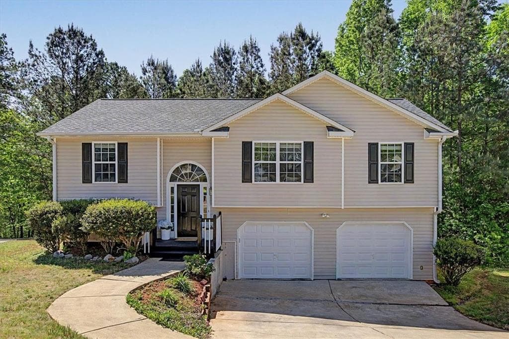 4 bedroom, 3 bathroom, 2,073 sq ft single family residence for sale at 190 Whetstone Way, Villa Rica, GA 30180 — photo 7