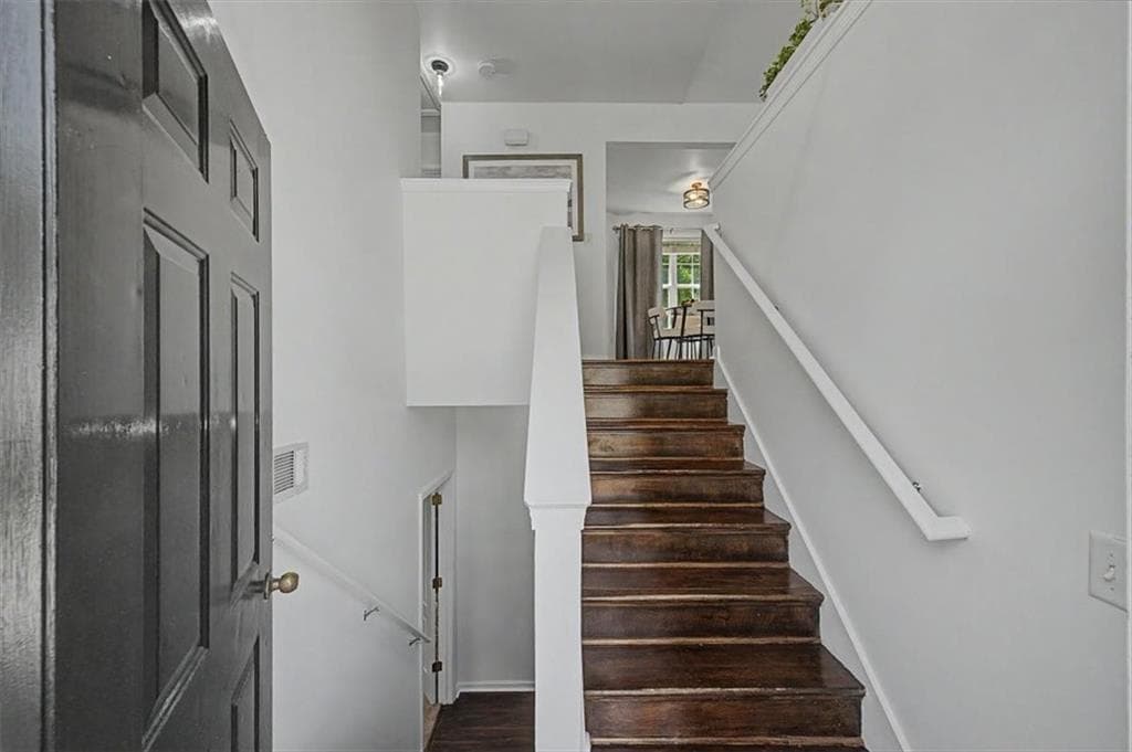 4 bedroom, 3 bathroom, 2,073 sq ft single family residence for sale at 190 Whetstone Way, Villa Rica, GA 30180 — photo 9