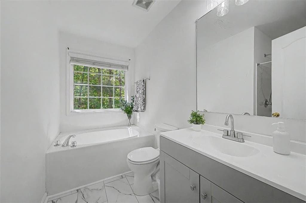 4 bedroom, 3 bathroom, 2,073 sq ft single family residence for sale at 190 Whetstone Way, Villa Rica, GA 30180 — photo 6