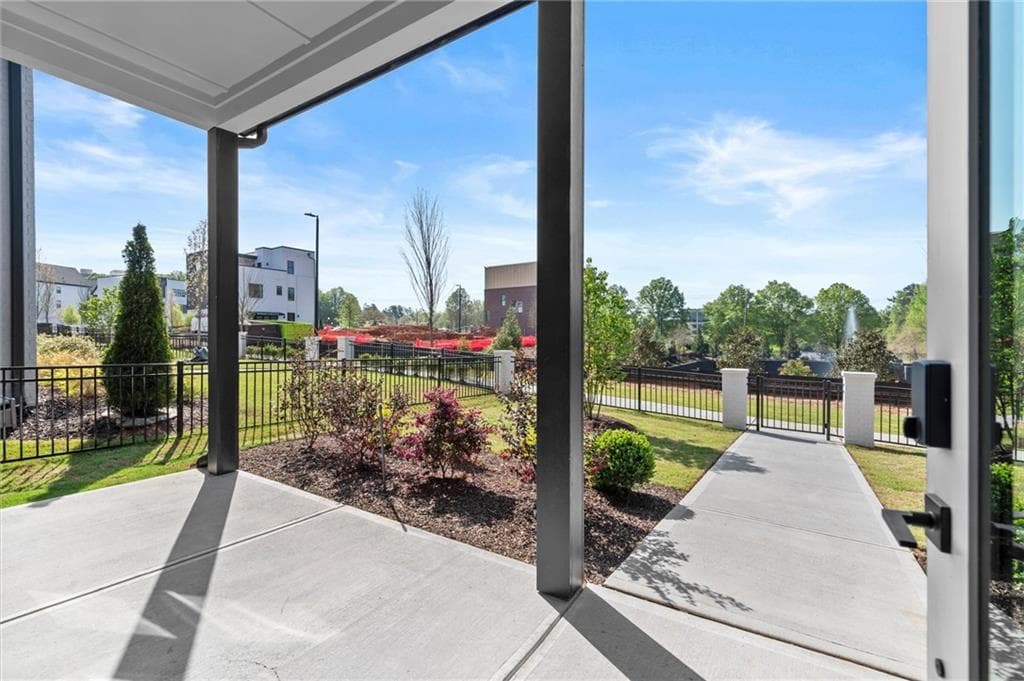 4 bedroom, 4 bathroom, 3,098 sq ft single family residence for sale at 318 Treble Way, Alpharetta, GA 30009 — photo 4