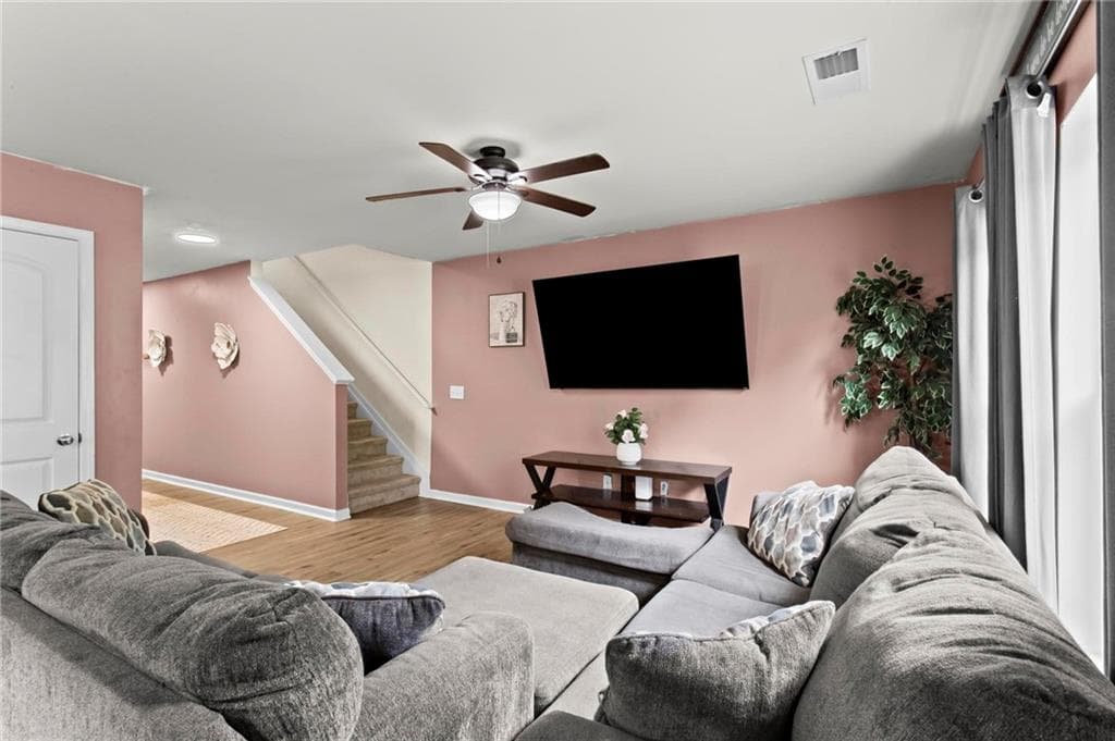 3 bedroom, 3 bathroom, 1,436 sq ft single family residence for sale at 10 Windsor Court, Kingston, GA 30145 — photo 5
