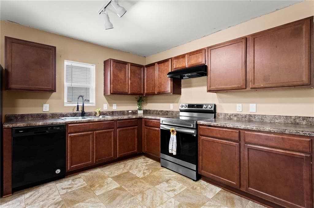 3 bedroom, 3 bathroom, 1,436 sq ft single family residence for sale at 10 Windsor Court, Kingston, GA 30145 — photo 8