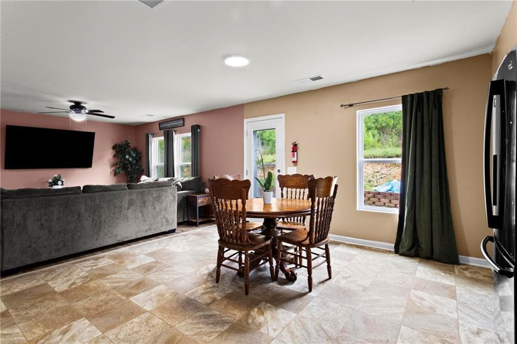 3 bedroom, 3 bathroom, 1,436 sq ft single family residence for sale at 10 Windsor Court, Kingston, GA 30145 — photo 9