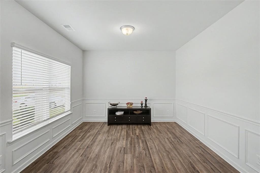 4 bedroom, 3 bathroom, 2,541 sq ft single family residence for sale at 166 Graham Circle, Adairsville, GA 30103 — photo 4
