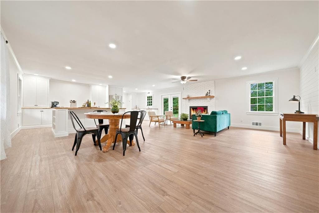3 bedroom, 2 bathroom, 1,676 sq ft single family residence under contract at 125 Childers Road, Canton, GA 30115 — photo 8