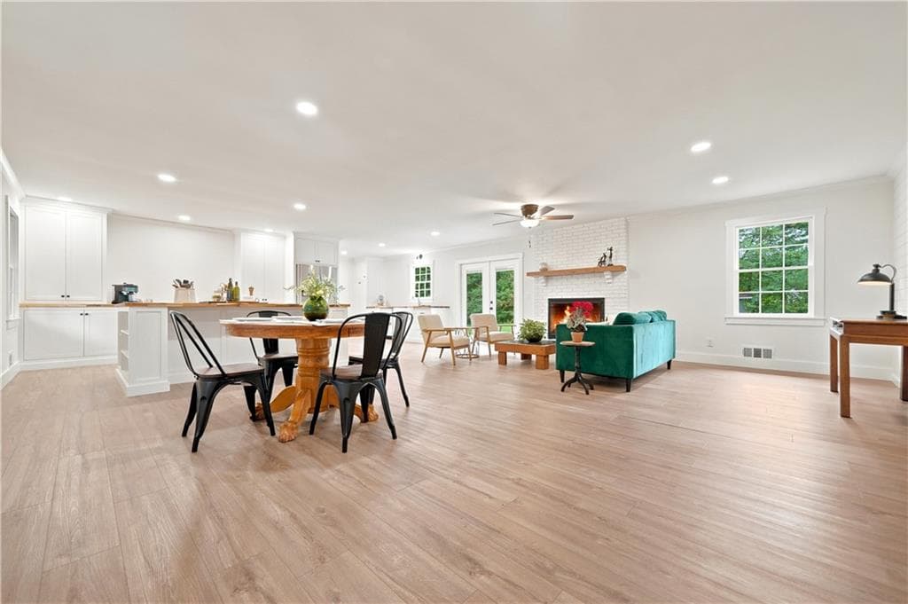 3 bedroom, 2 bathroom, 1,676 sq ft single family residence under contract at 125 Childers Road, Canton, GA 30115 — photo 9