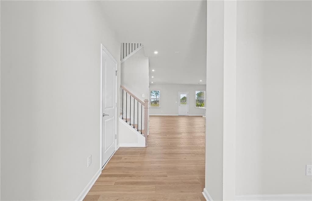 5 bedroom, 3 bathroom, 2,956 sq ft single family residence for sale at 600 Vidalia Park Way, Mcdonough, GA 30252 — photo 4