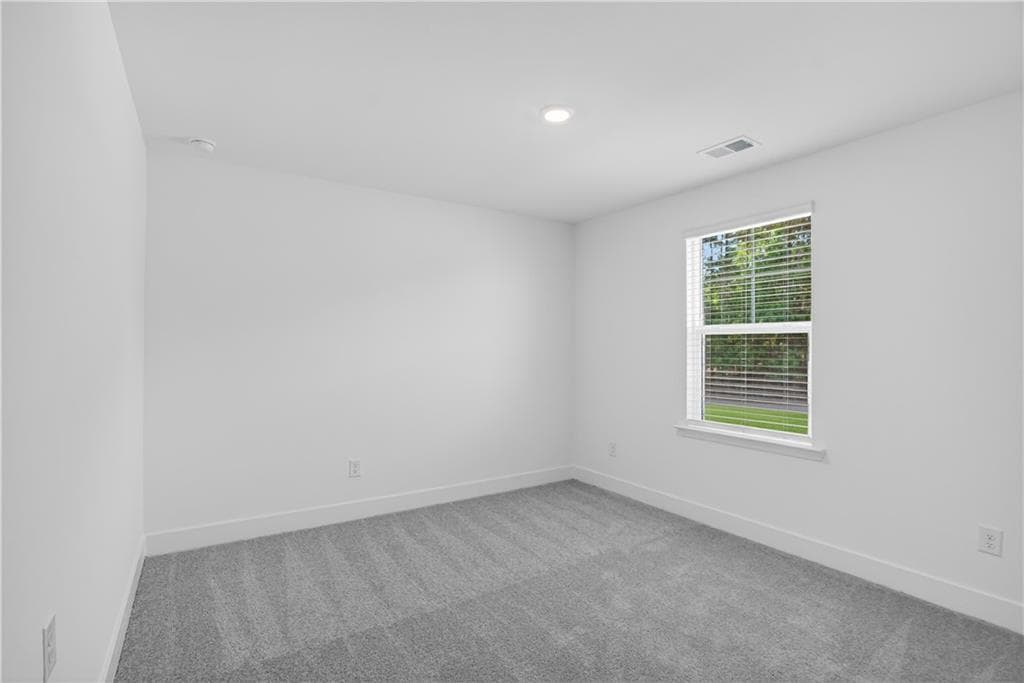 4 bedroom, 4 bathroom, 2,522 sq ft single family residence for sale at 128 Armory Creek Drive, Jackson, GA 30233 — photo 3