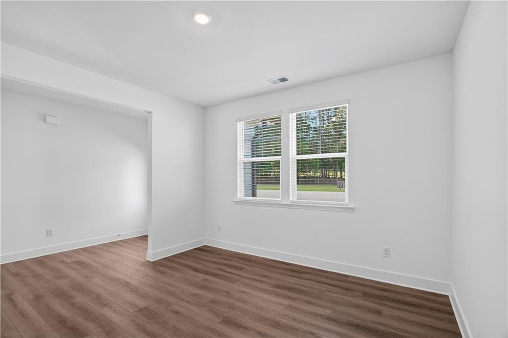 4 bedroom, 4 bathroom, 2,522 sq ft single family residence for sale at 128 Armory Creek Drive, Jackson, GA 30233 — photo 5