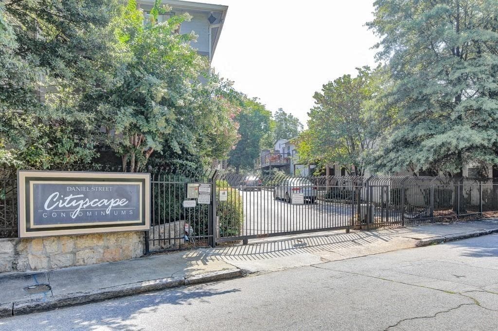 2 bedroom, 1 bathroom, 697 sq ft condominium for rent at 36 Daniel Street 7, Atlanta, GA 30312 for $1,750 a month — photo 2