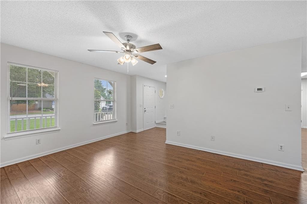 4 bedroom, 3 bathroom, 1,701 sq ft single family residence for sale at 2164 Dresden Green, Kennesaw, GA 30144 — photo 9
