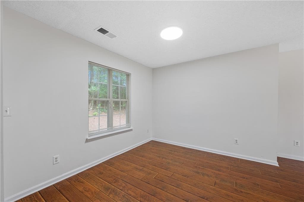 4 bedroom, 3 bathroom, 1,701 sq ft single family residence for sale at 2164 Dresden Green, Kennesaw, GA 30144 — photo 10