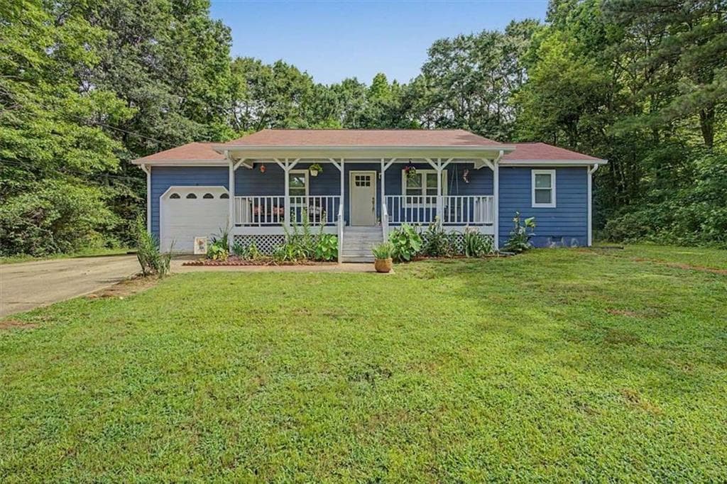 3 bedroom, 2 bathroom, 1,638 sq ft single family residence sold at 140 Pinnacle Way, Carrollton, GA 30117