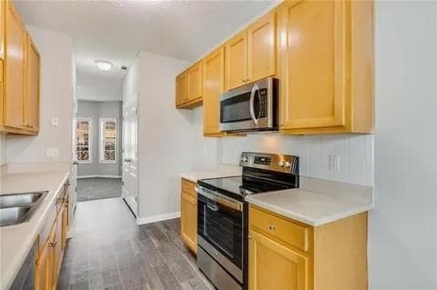 3 bedroom, 3 bathroom, 1,556 sq ft townhouse for sale at 762 Commerce, Riverdale, GA 30296 — photo 10